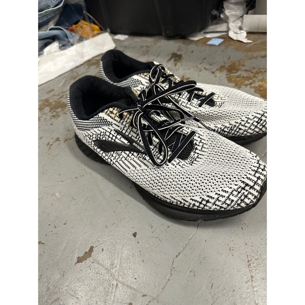Brooks Revel 3 Women's Running Shoes Black White Knit Lace Up Athletic Size 10